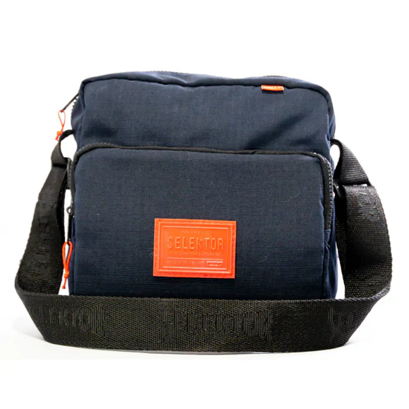 SELEKTOR  40  7" Crossbody Record Bag - Image 12
