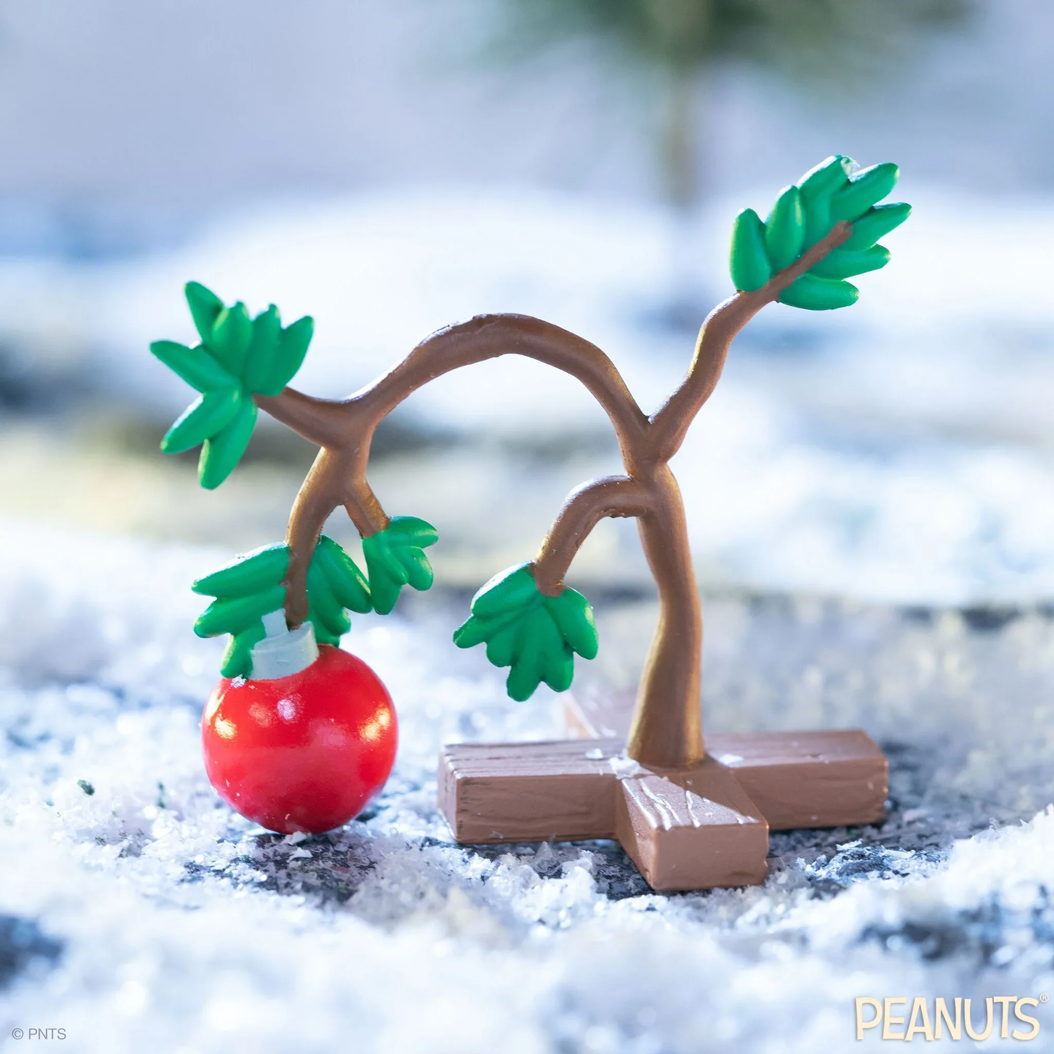 SUPER7 - Peanuts ReAction - Wave 6 Holiday Box Set - Charlie Brown & Linus & Sad Tree - Image 2
